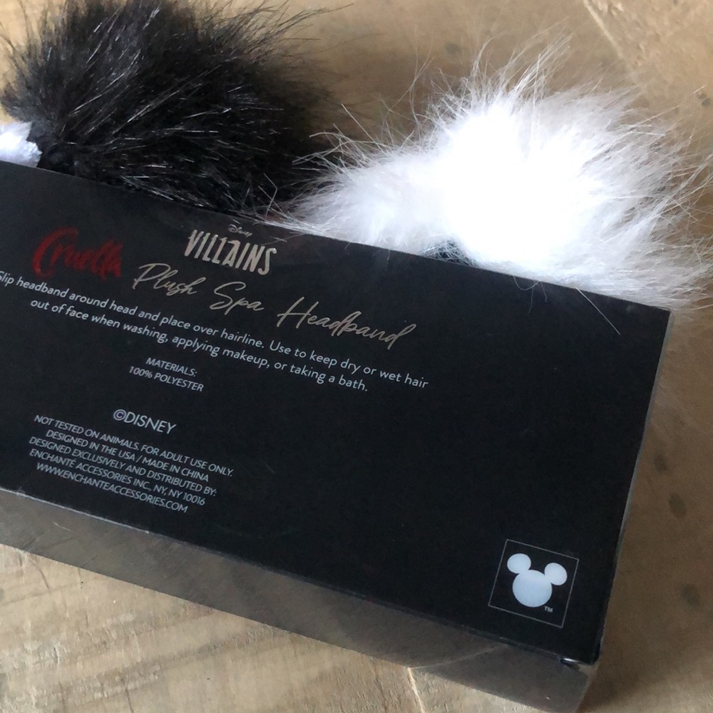 Disney Villains Cruella Plush Spa Headband White & black Pom-Pom 101 Dalmatians - Picture 8 of 8